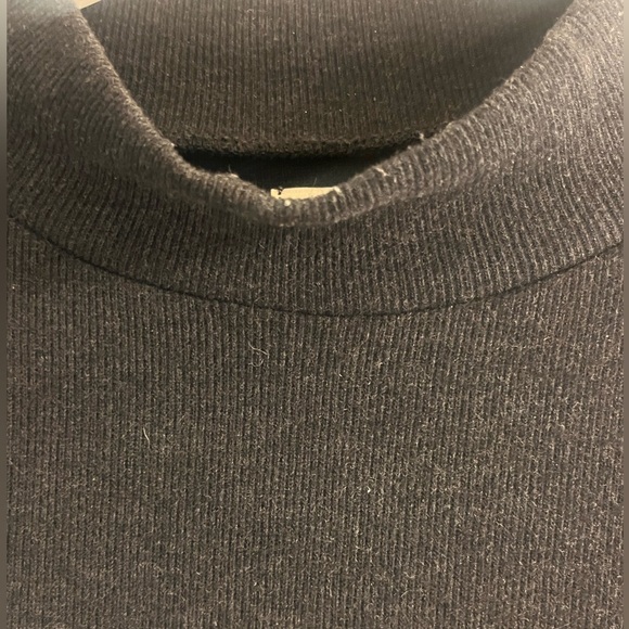 Madewell Sweater - Picture 2 of 5